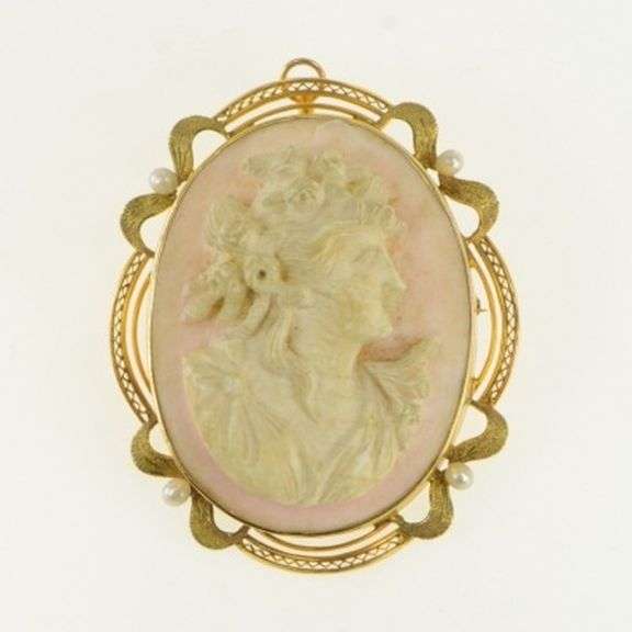 10K Yellow Gold Ornate Pearl Carved Coral Lady Cameo Pin/Brooch