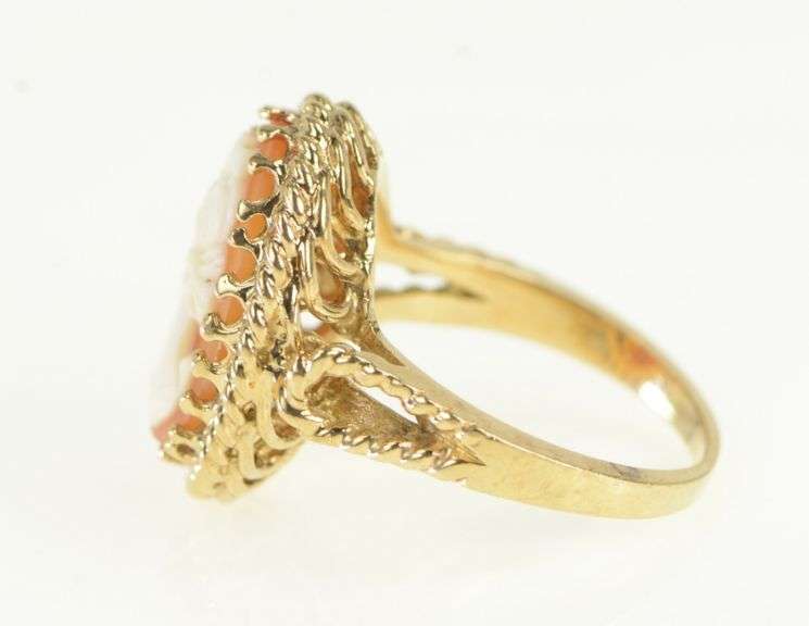 10K Yellow Gold Oval Carved Shell Cameo Vintage Ring