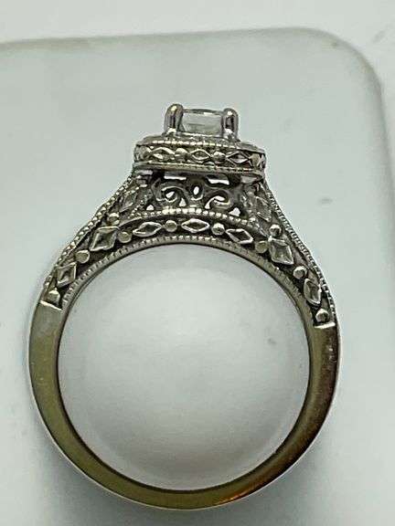 CERTIFIED 14K WHITE GOLD AND DIAMOND RING