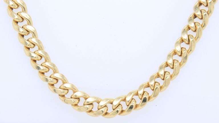 Curb cuban chain necklace in 14kt yellow gold