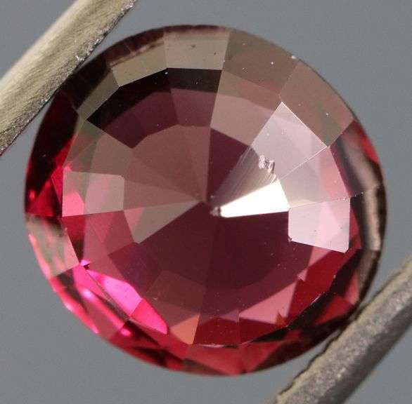 Simply lovely 2.18ct violet pink Rhodolite Garnet