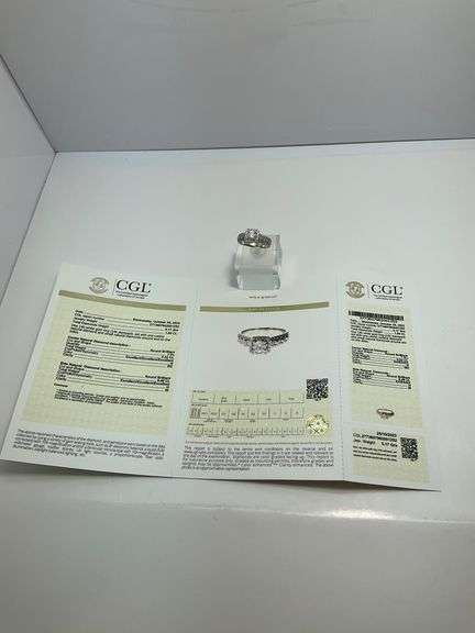 CERTIFIED 14K WHITE GOLD AND DIAMOND ENGAGEMENT RING