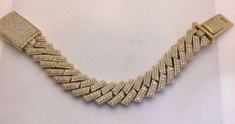 MESMERIZING 14K YELLOW GOLD MIAMI CUBAN LINK DIAMOND MEN’S BRACELET