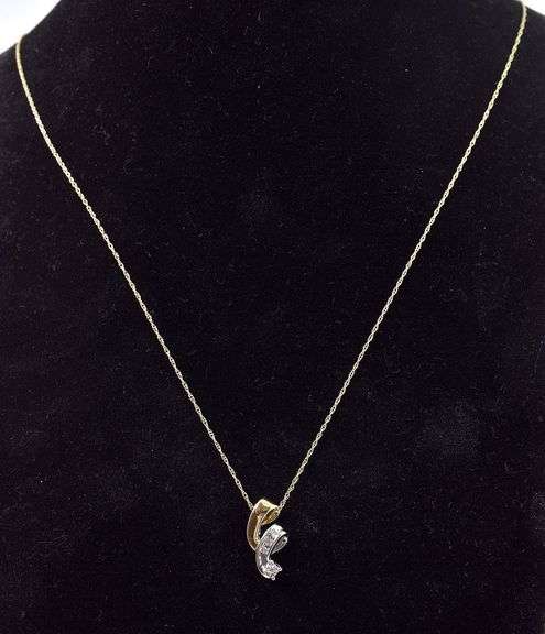 Queenly 10K Yellow Gold Diamond Pendant Necklace