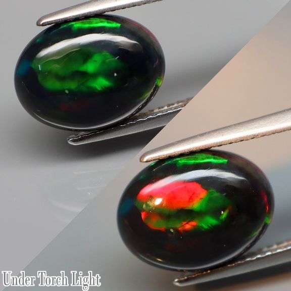 Glistening 2.68ct fiery flashing Welo Black Opal
