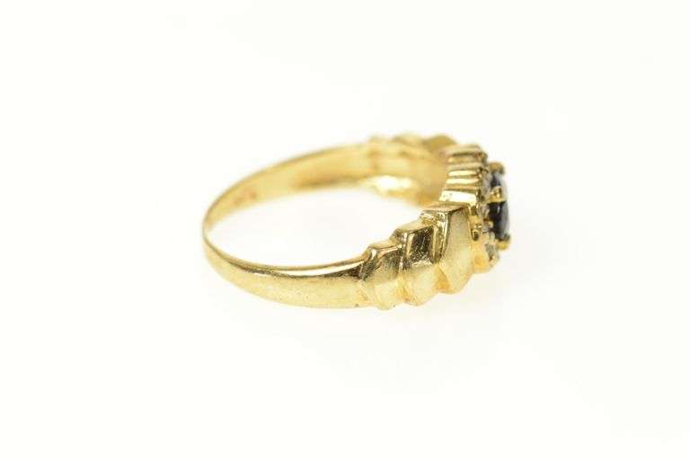 14K Yellow Gold Oval Sapphire Diamond Scalloped Halo Ring