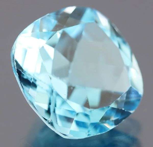 Awesome 15.77ct Swiss blue Topaz