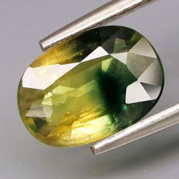 Rare bi-color 1.79ct blue and yellow Sapphire