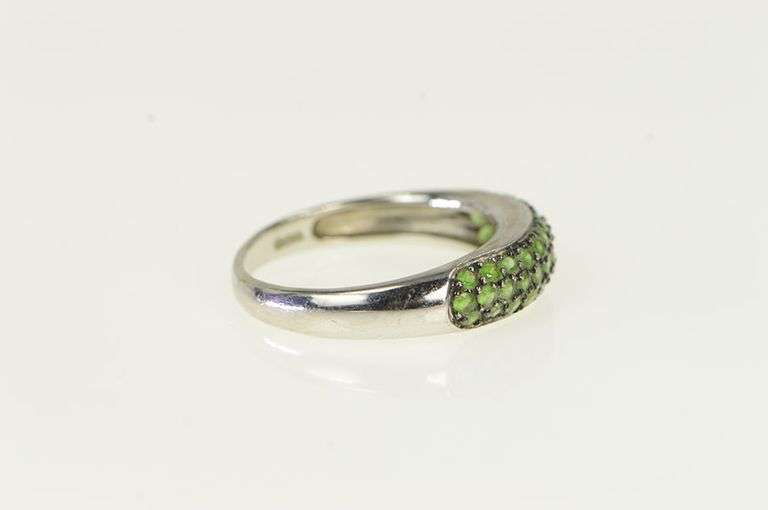 10K White Gold Pave Peridot Rounded Encrusted Band Ring