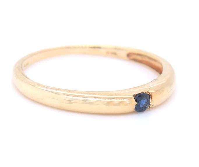 14kt Yellow gold blue sapphire stackable band