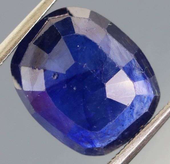 Great 6.05ct ink blue Sapphire