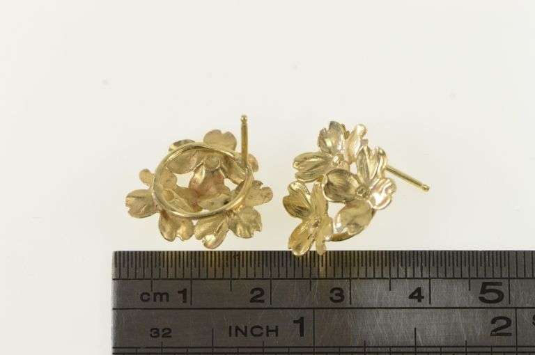 14K Yellow Gold Dogwood Flower Vintage Cluster Stud Earrings
