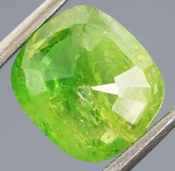 Top lime green 3.65ct Tsavorite Garnet