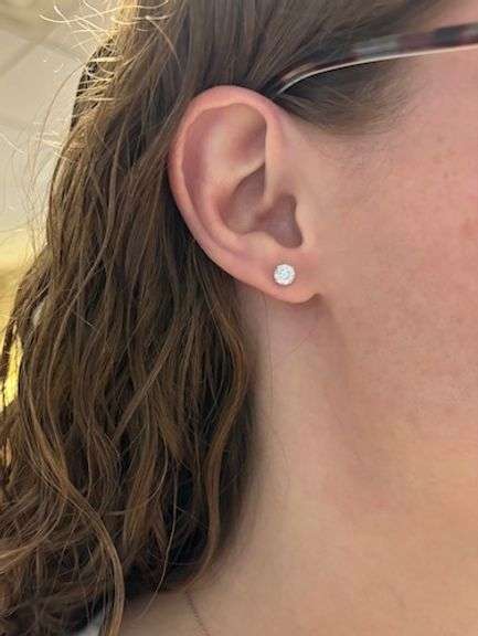 Classic Screw Back Diamond Studs