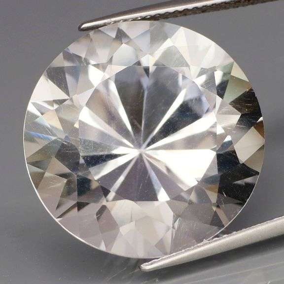 Superb 30ct top gem grade diamond white Quartz