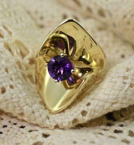 Exquisite 14K and Amethyst Geometric Ring