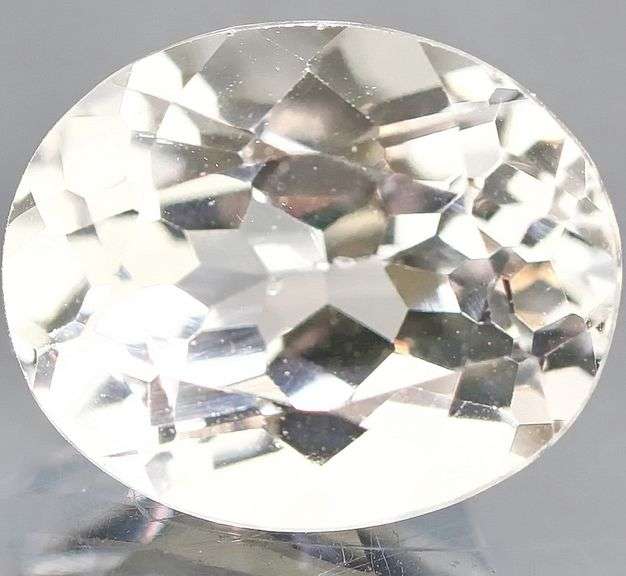 Tremendous 4.95ct UNTREATED diamond white Topaz