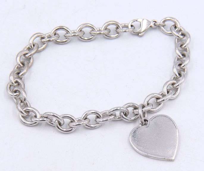925 Sterling silver bracelet with heart shaped charm
