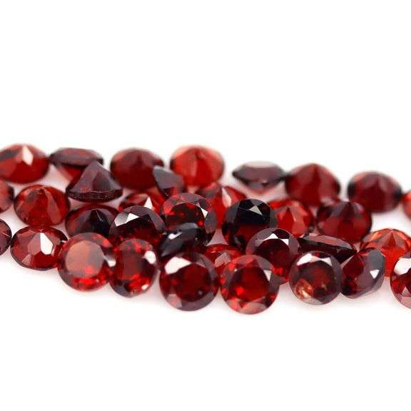 Ravishing wine red 11.90ct untreated Garnet set