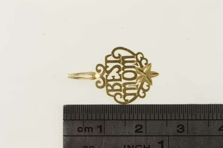 14K Yellow Gold Best Mom Mother's Day Love Message Pendant