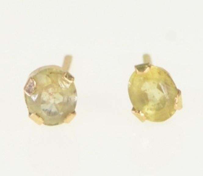 14K Yellow Gold Oval Quartz Solitaire Vintage Stud Earrings