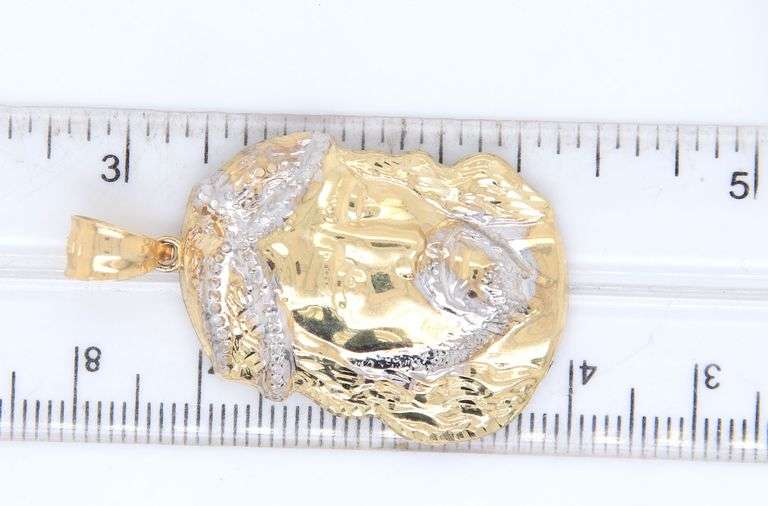 14kt Yellow gold side face large Jesus pendant