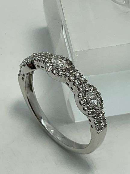 CERTIFIED BRAND NEW 14K WHITE GOLD AND DIAMOND BAND