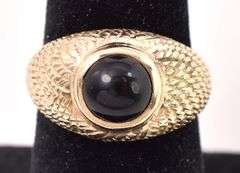 Sturdy 10K Yellow Gold Black Onyx Gemstone Ring