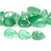 Bright emerald green 5.95ct 17pc emerald set