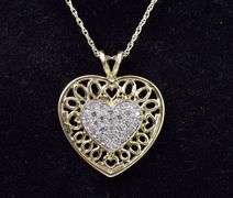 Adorable 10K Yellow Gold Diamond Heart Pendant Necklace