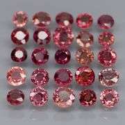 Outstanding 3.15ct unheated warm toned Sapphire set