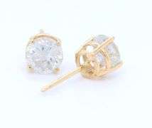 14kt Yellow gold 1.30ctw round brilliant cut diamond stud earrings
