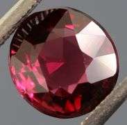 Simply lovely 2.18ct violet pink Rhodolite Garnet