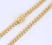 Curb cuban chain necklace in 14kt yellow gold
