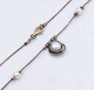 Vintage 925 sterling silver pearl pendant on chain necklace