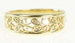 14K Yellow Gold Diamond Heart Filigree Wedding Band Ring