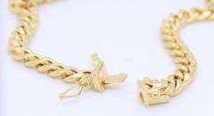 Curb cuban chain necklace in 14kt yellow gold