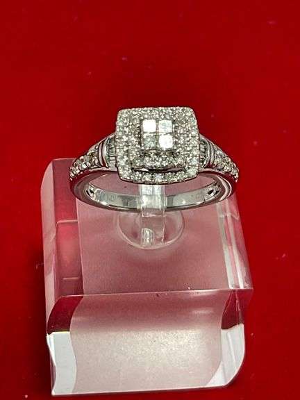 CERTIFIED 14K WHITE GOLD DIAMOND RING