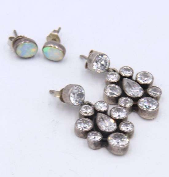 Group lot of vintage 925 sterling silver jewelry