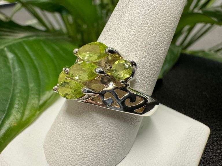 Sterling Silver Natural Gemstone Perdiot Ring Size 10