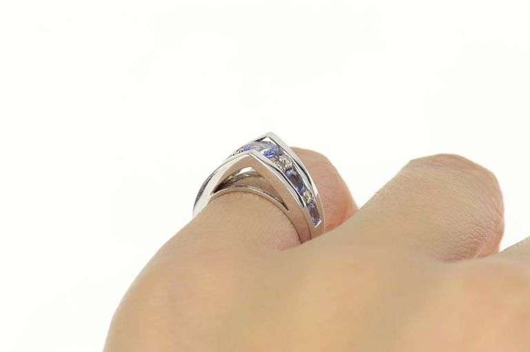 14K White Gold Pointed Tanzanite Diamond Chevron Engagement Ring