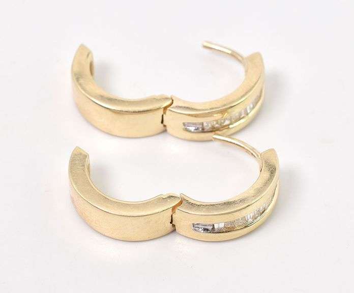 Glittering 14K Yellow Gold Diamond Hoop Earrings