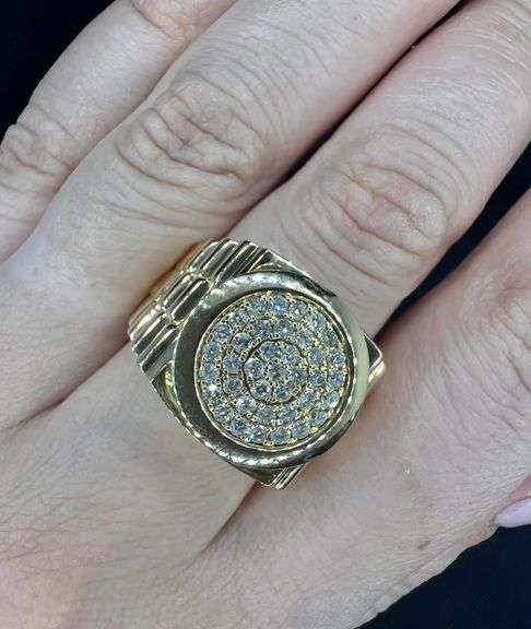 14K Yellow Gold Men’s Ring – 0.85 CTW Natural Diamonds