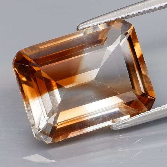 Premium 7.67ct bi-color Imperial Topaz