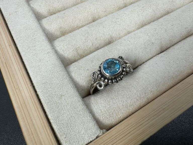 Sterling Silver Natural Gemstone Blue Topaz Ring Size 8