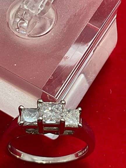 CERTIFIED NEW 14K WHITE GOLD DIAMOND RING. 1.00 CARAT