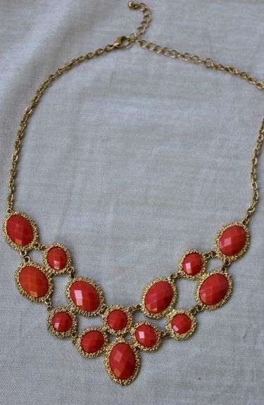 Set Of Fashion Jewelry Neck Lace