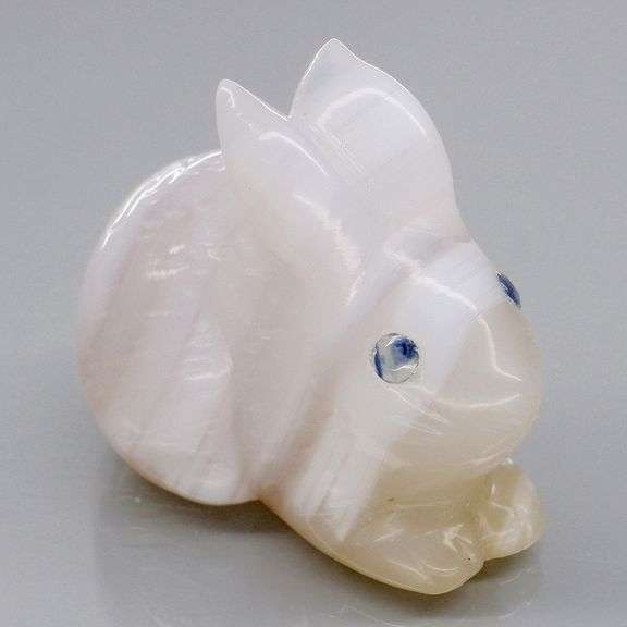 Gorgeous 36.99ct Agate bunny carving