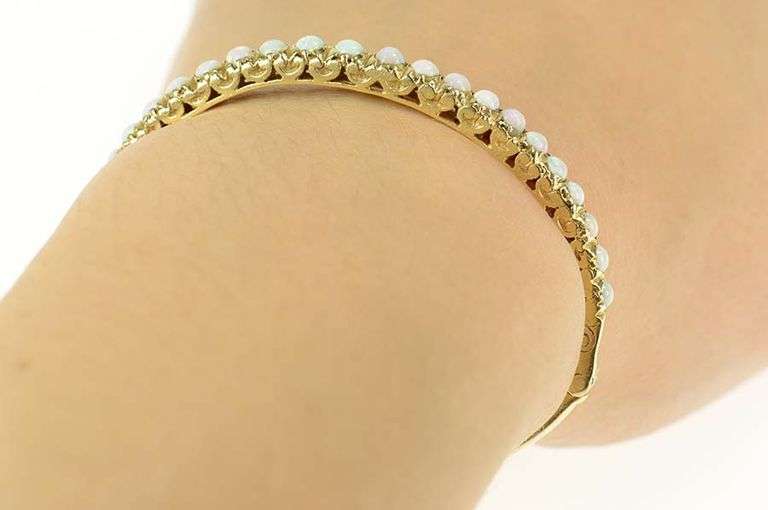 14K Yellow Gold Victorian Graduated Natural Opal Bangle Bracelet