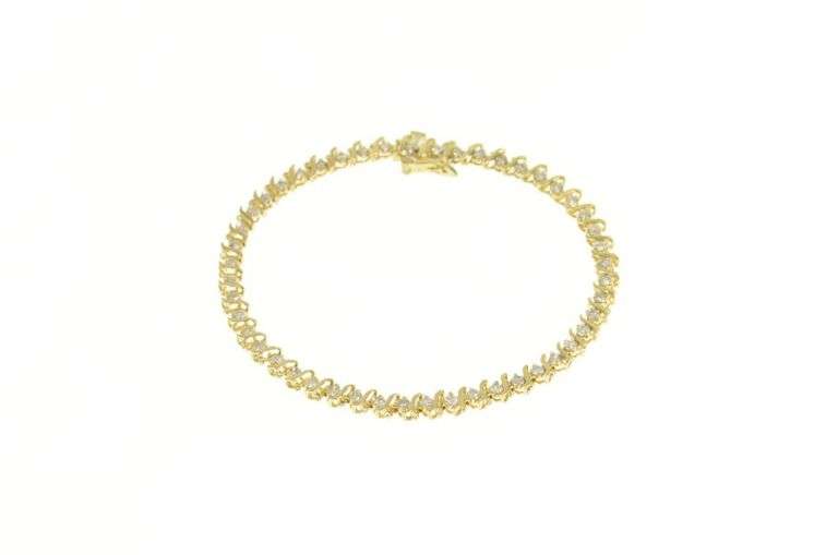 10K Yellow Gold 1.50 Ctw Diamond Wavy Link Classic Tennis Bracelet